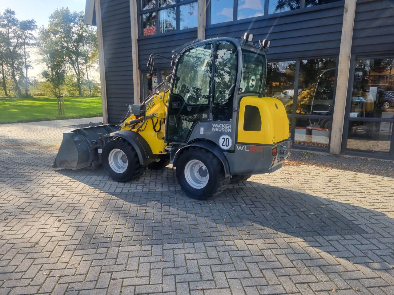 Gebrauchter WACKER WL 25 Minilader mit Gewicht von 2690 Kgs