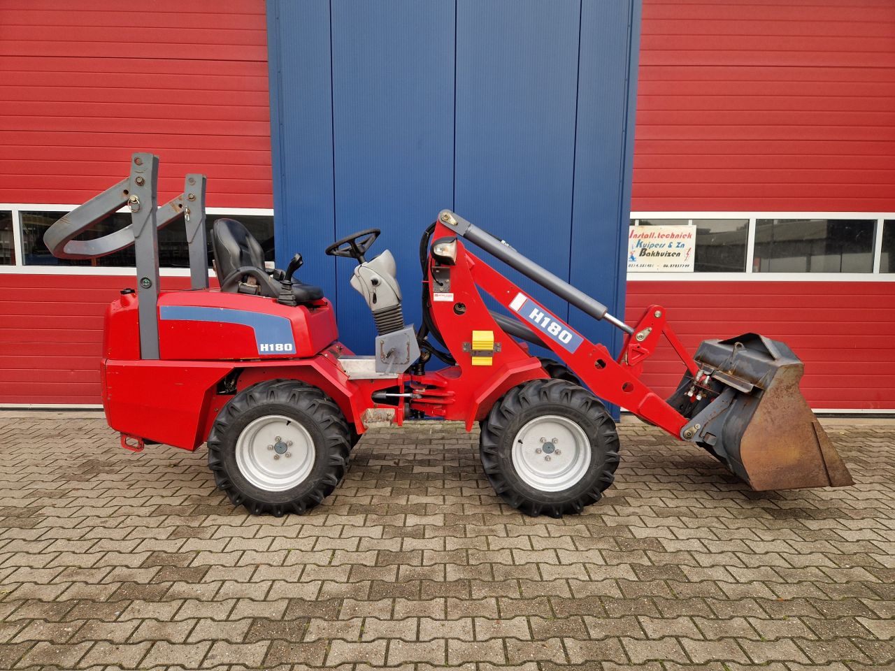HERACLES H180 SHOVEL BJ2019 MET KENTEKEN SLECHTS 495 UUR