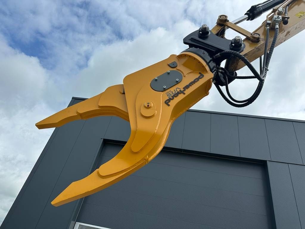 CAT 313 F LGC CAR DISMANTLER