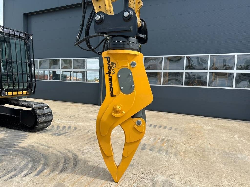 CAT 313 F LGC CAR DISMANTLER