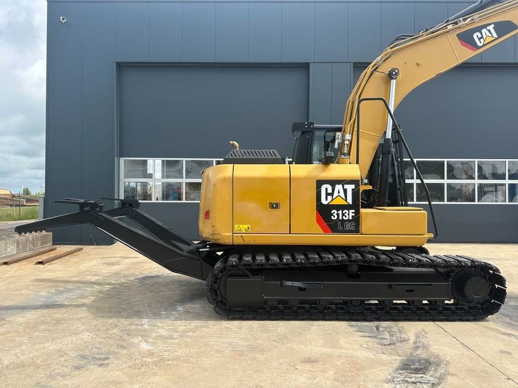 CAT 313 F LGC CAR DISMANTLER