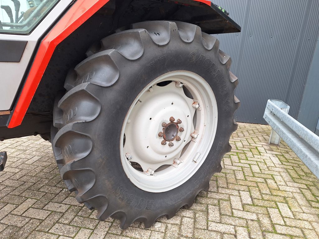 Massey Ferguson 3050 2WD