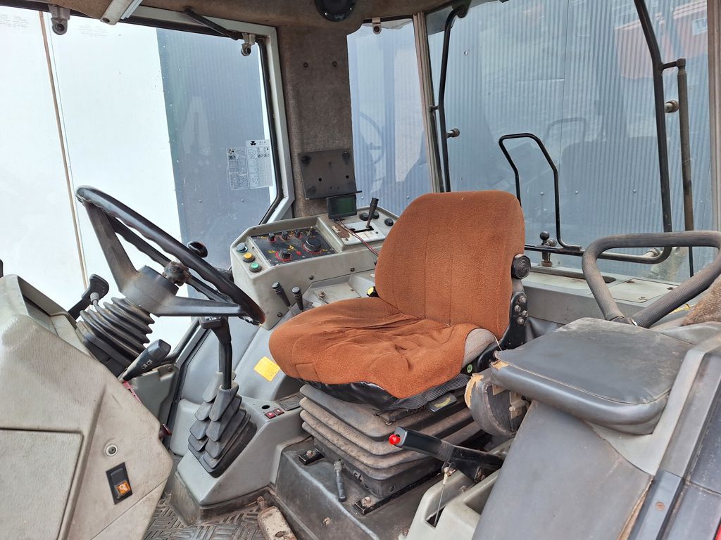 Massey Ferguson 3050 2WD