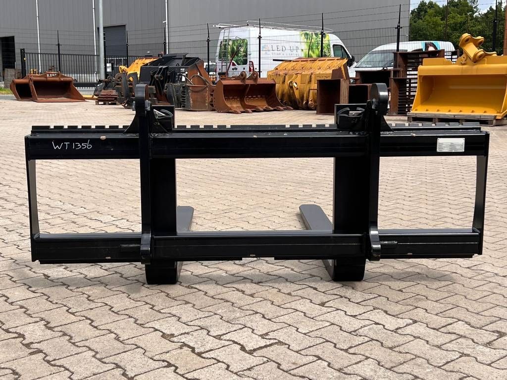 Volvo Palletforks 8 ton Volvo L60/ L70/ L90/ L110
