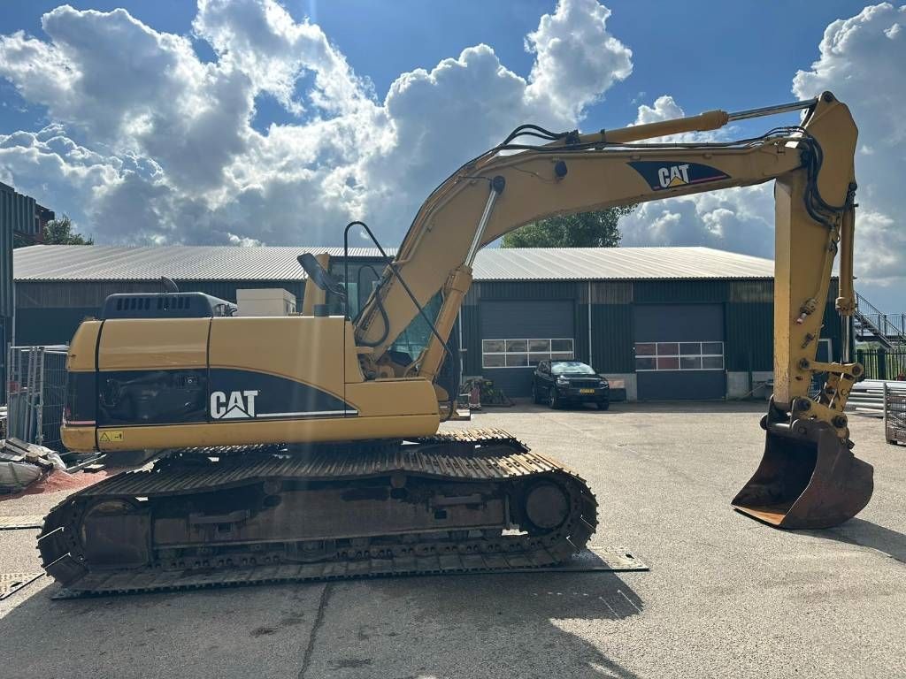 CAT 318 C L - 3066 engine!