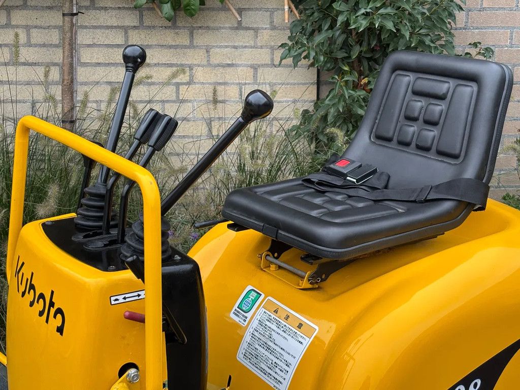Kubota k-008 gebruikte minigraver k008 3cil diesel 0.8T