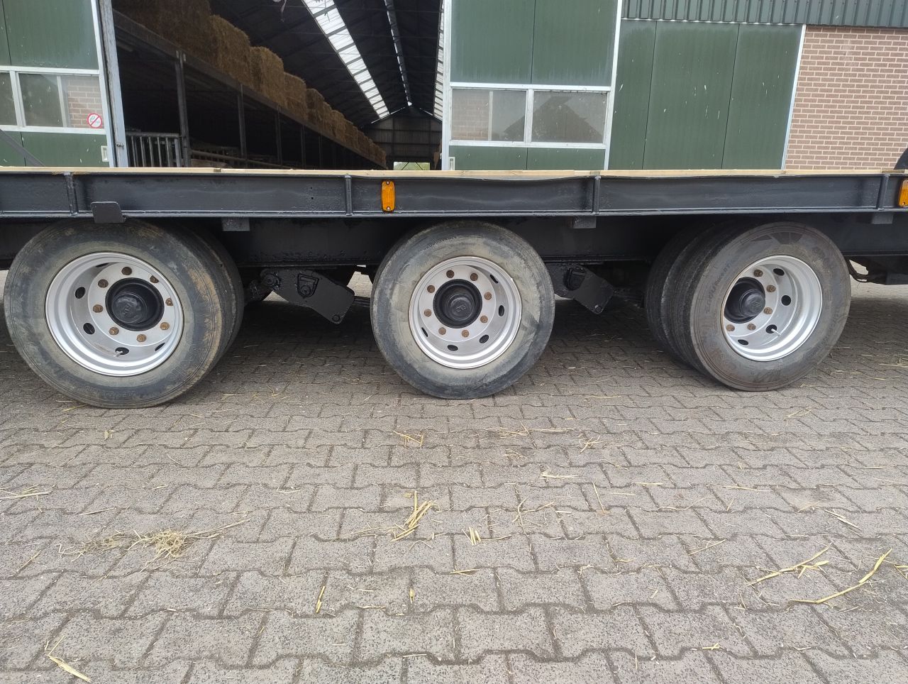Jpm oprijdwagen dieplader 3 asser 24 ton (nl kenteken)