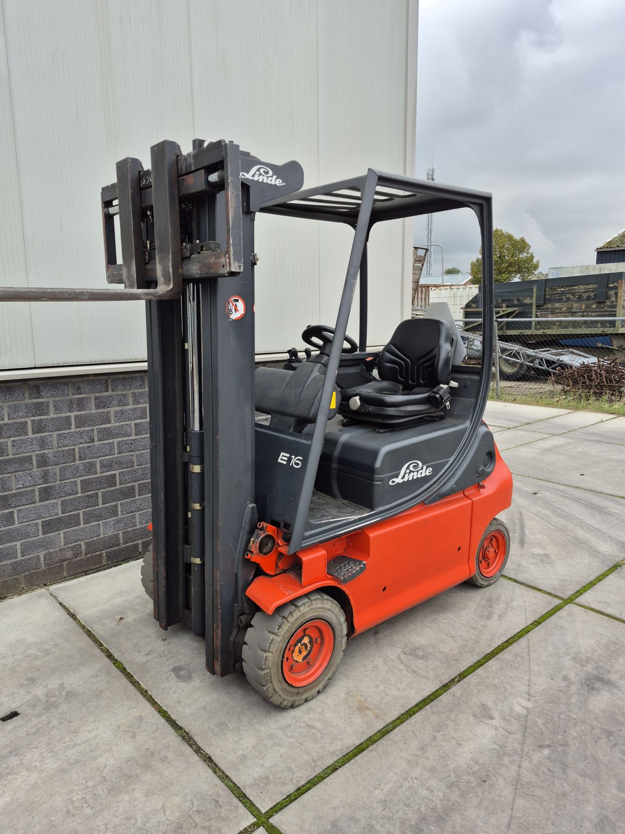Linde E16P-02 triplex freelift sideshift 4.500 mm