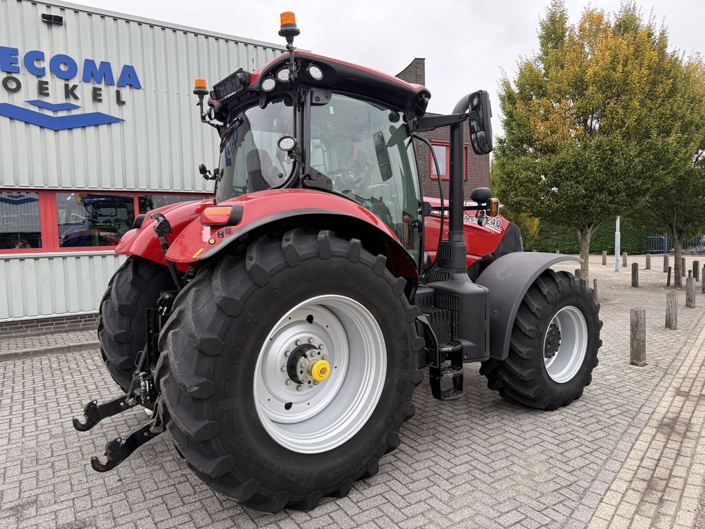Case IH Puma 240 CVXDrive Stage V