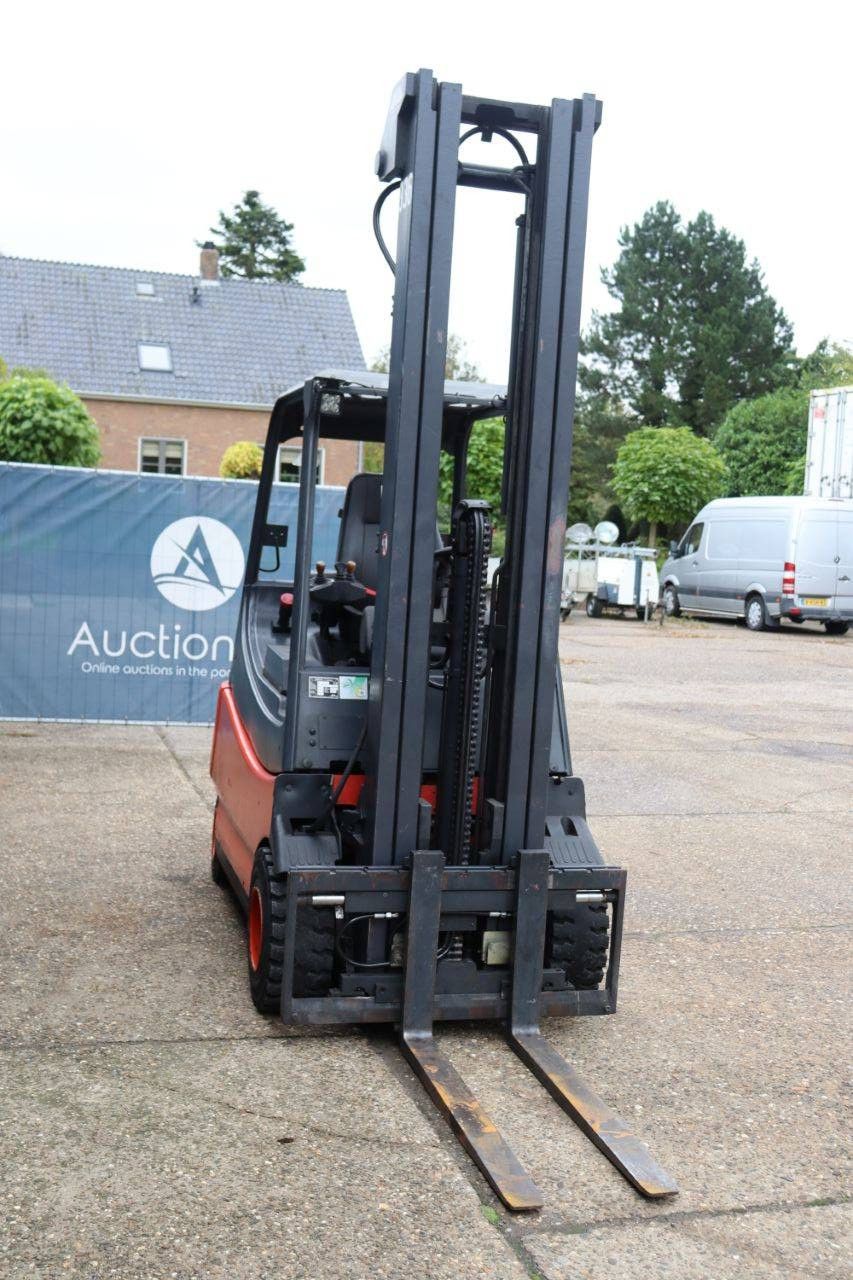 Forklift Linde E30/03/600 Electric 3000kg 2005