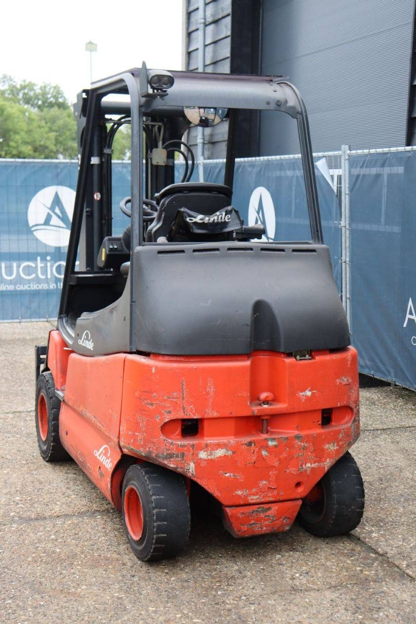 Gabelstapler Linde E30/03/600 Elektro 3000kg 2009