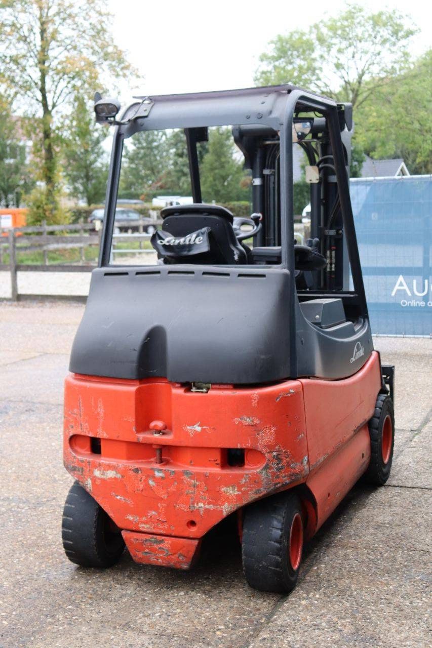 Gabelstapler Linde E30/03/600 Elektro 3000kg 2009