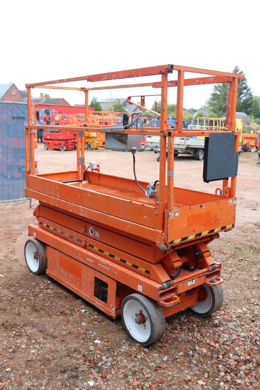 Scissor Lift Skyjack SJ3220 Electric 8.1m 2015