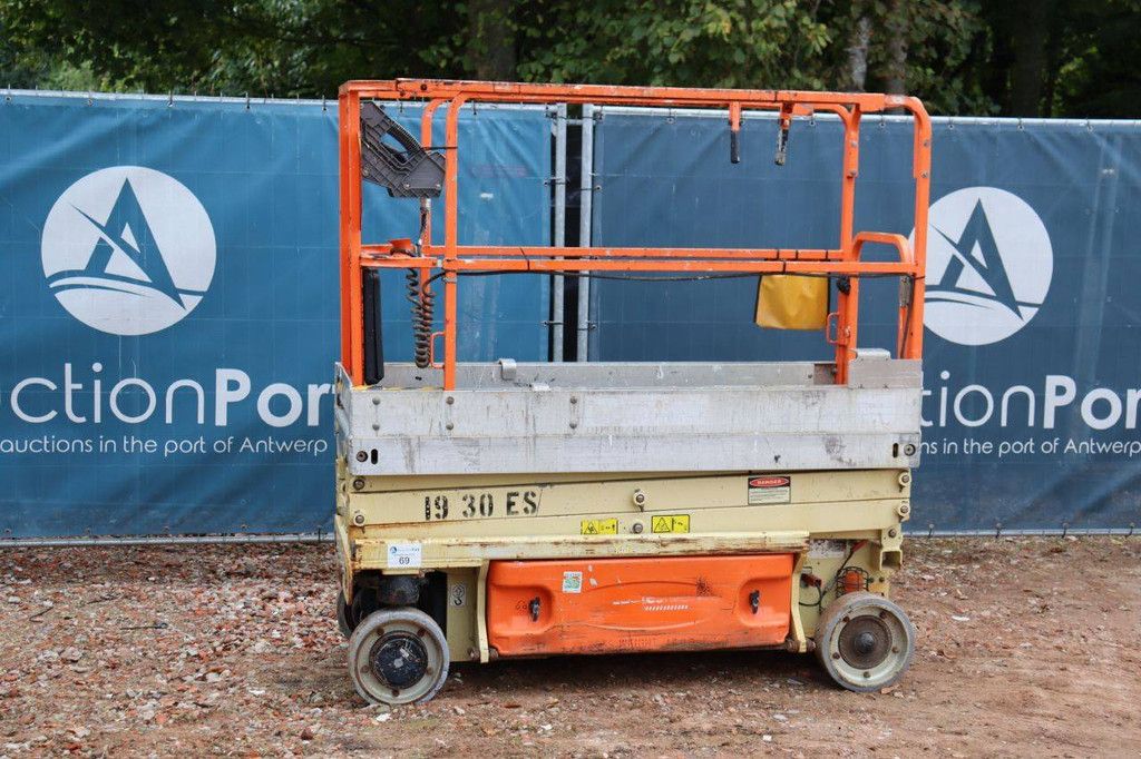 JLG 1930ES Electric Scissor Lift 7.7m 2014