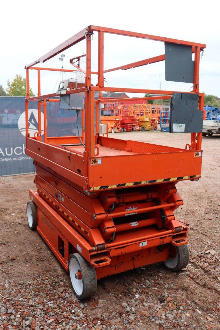 Scissor Lift Skyjack SJ4626 Electric 9.9m 2015