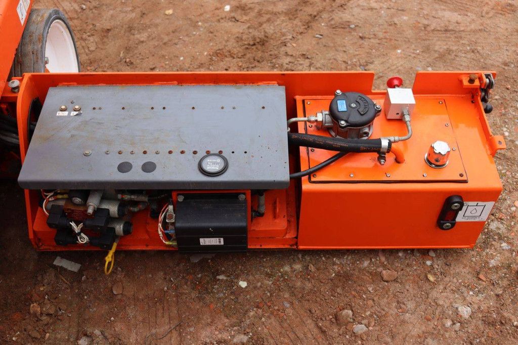 Scissor Lift Skyjack SJ4626 Electric 9.9m 2015