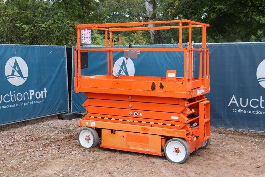 Scissor Lift Skyjack SJ4626 Electric 9.9m 2015