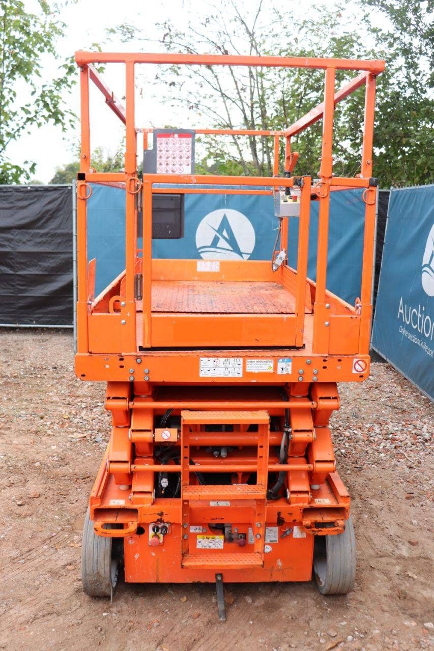 Scissor Lift Skyjack SJ4626 Electric 9.9m 2015