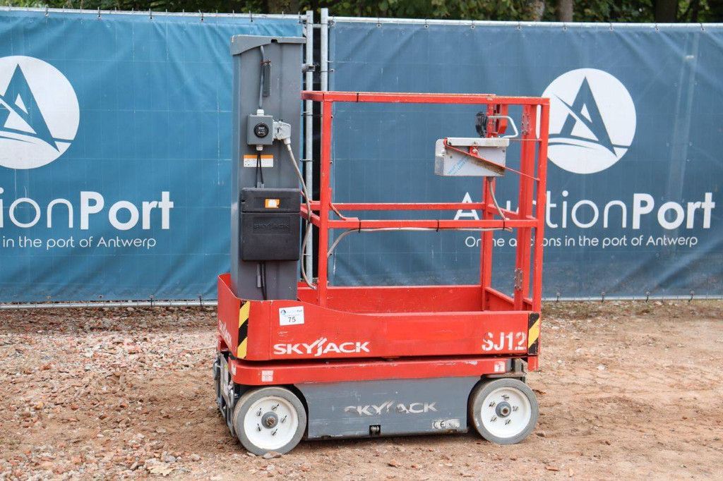 Skyjack SJ12 Elektrischer Mastlift 5,66 m 2015