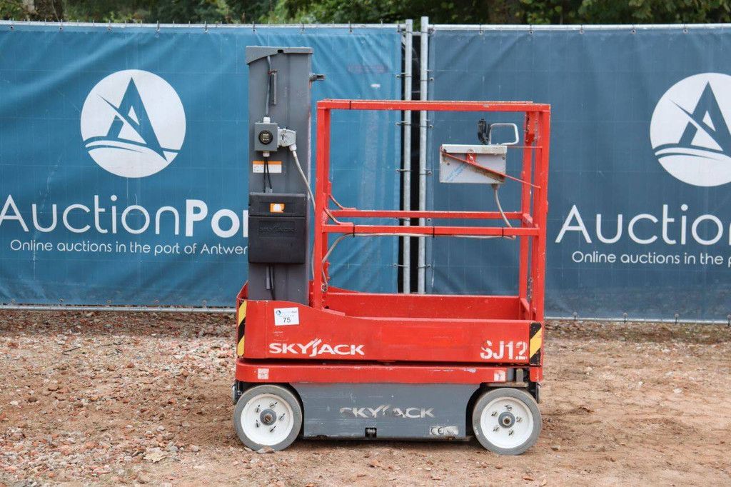 Skyjack SJ12 Elektrischer Mastlift 5,66 m 2015