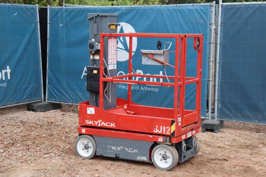 Skyjack SJ12 Elektrischer Mastlift 5,66 m 2015