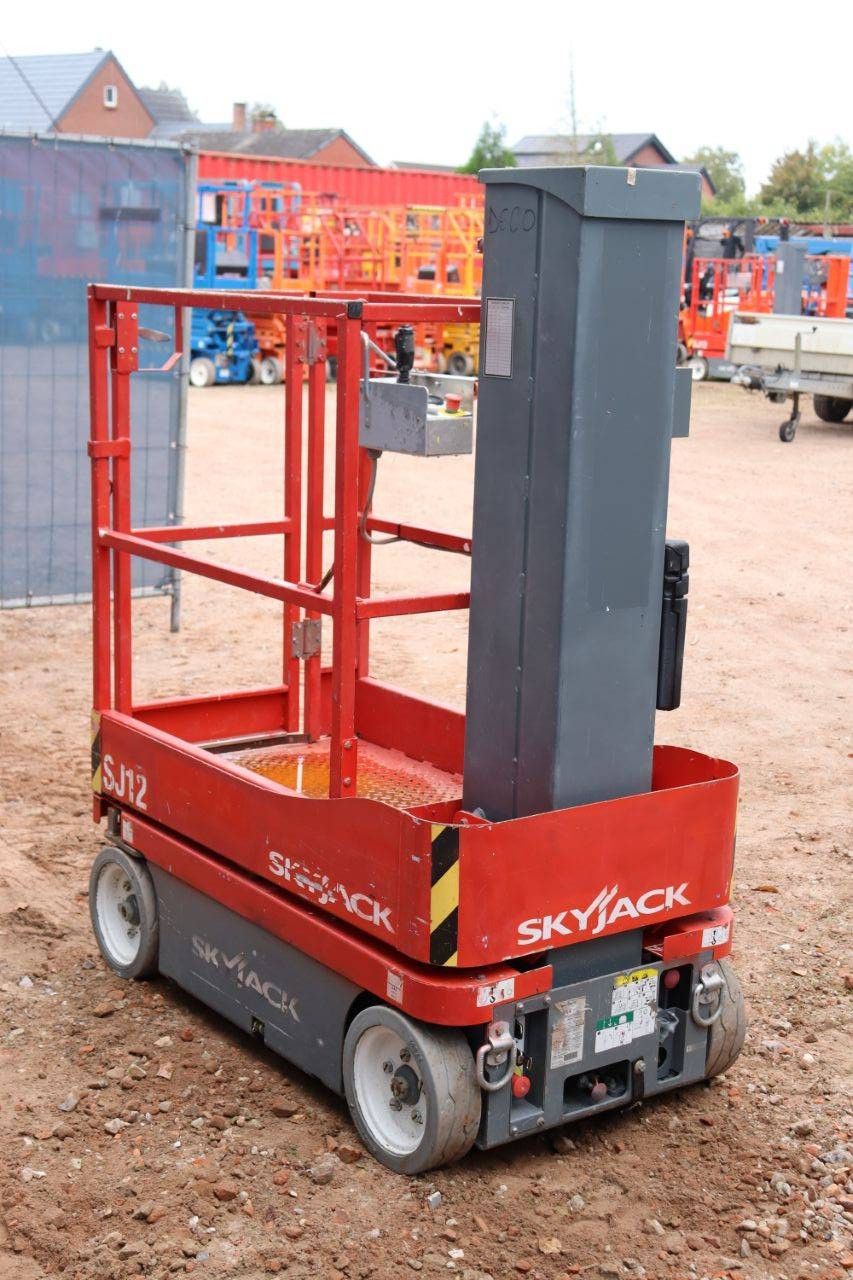 Skyjack SJ12 Elektrischer Mastlift 5,66 m 2015