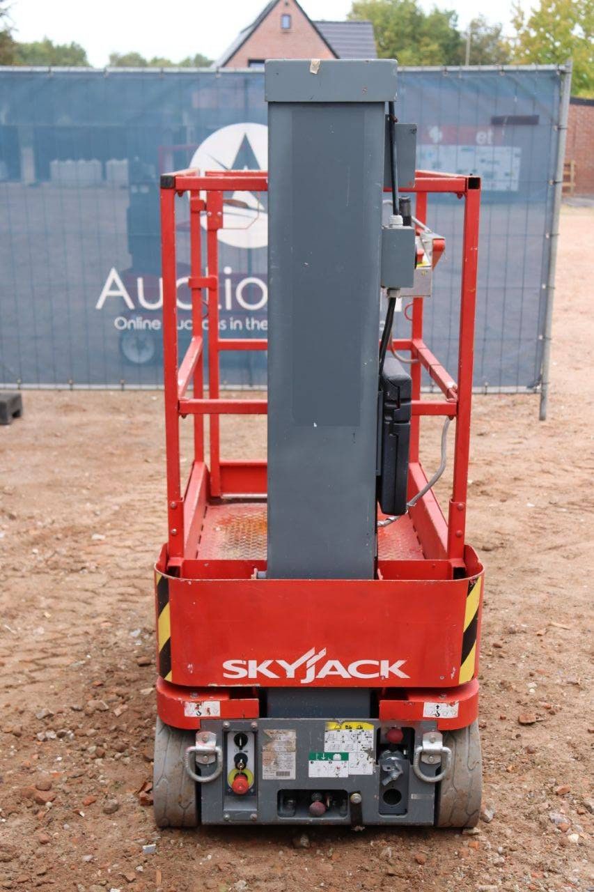 Skyjack SJ12 Elektrischer Mastlift 5,66 m 2015