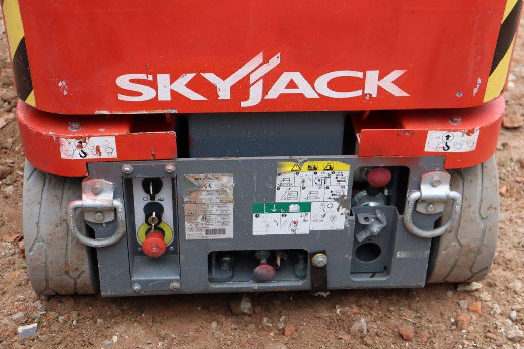 Skyjack SJ12 Elektrischer Mastlift 5,66 m 2015