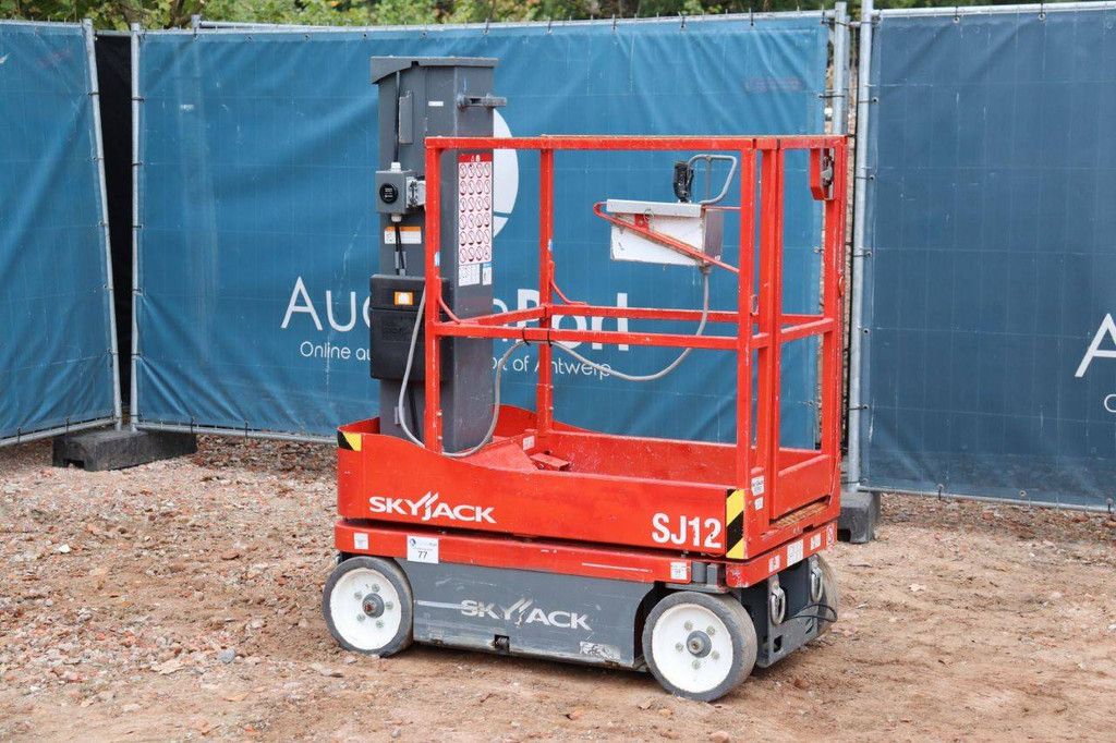 Skyjack SJ12 Elektrischer Mastlift 5,66 m 2015