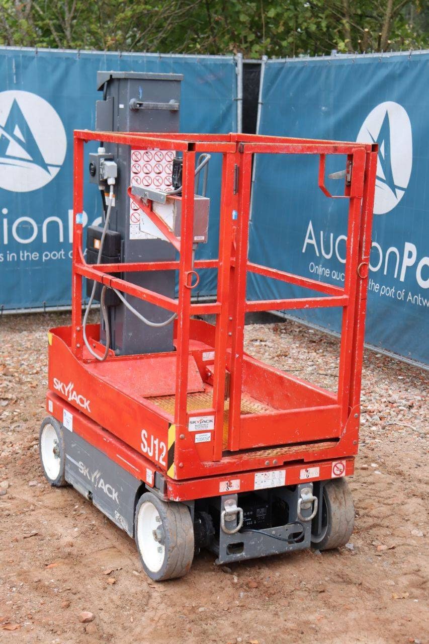 Skyjack SJ12 Elektrischer Mastlift 5,66 m 2015