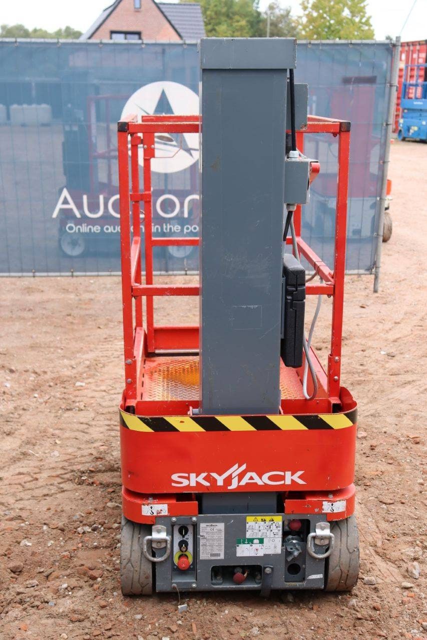 Skyjack SJ12 Elektrischer Mastlift 5,66 m 2015
