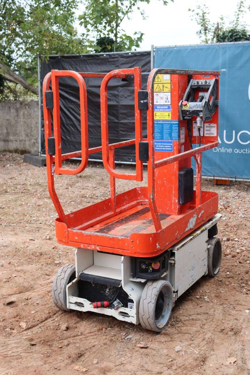 JLG 1230ES Electric Mast Lift 5.66m