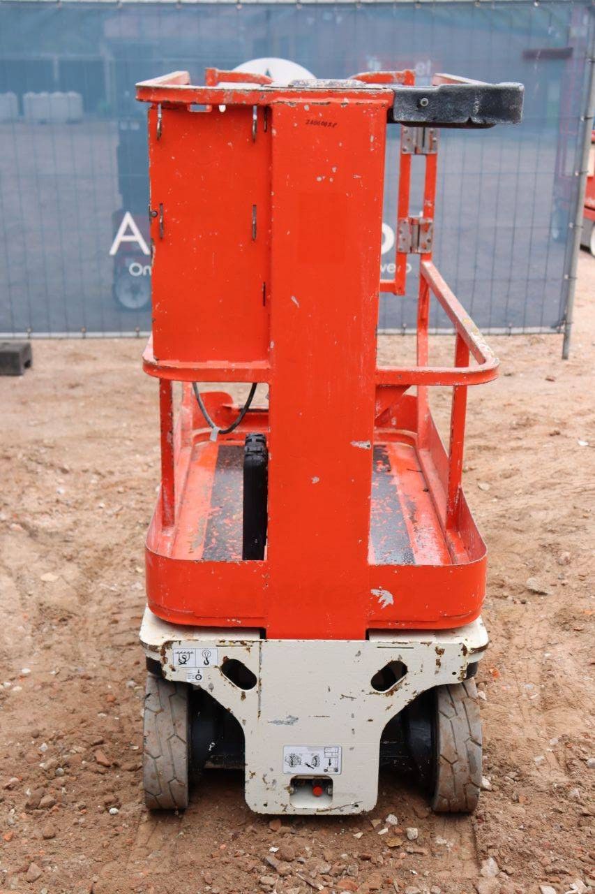 JLG 1230ES Electric Mast Lift 5.66m