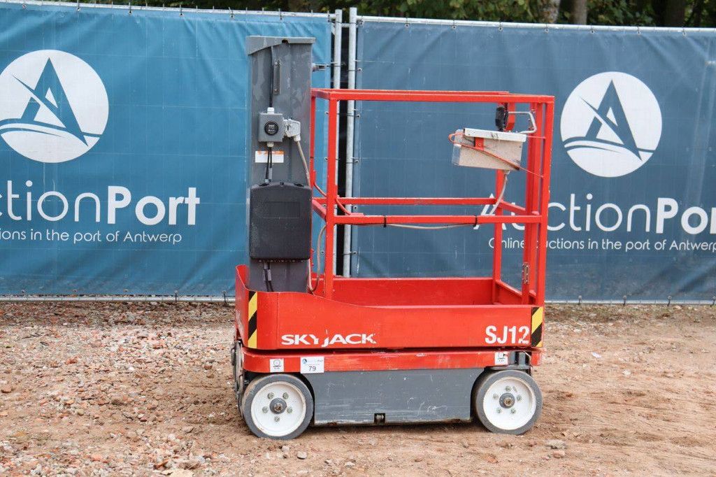 Skyjack SJ12 Elektrischer Mastlift 5,66 m 2015