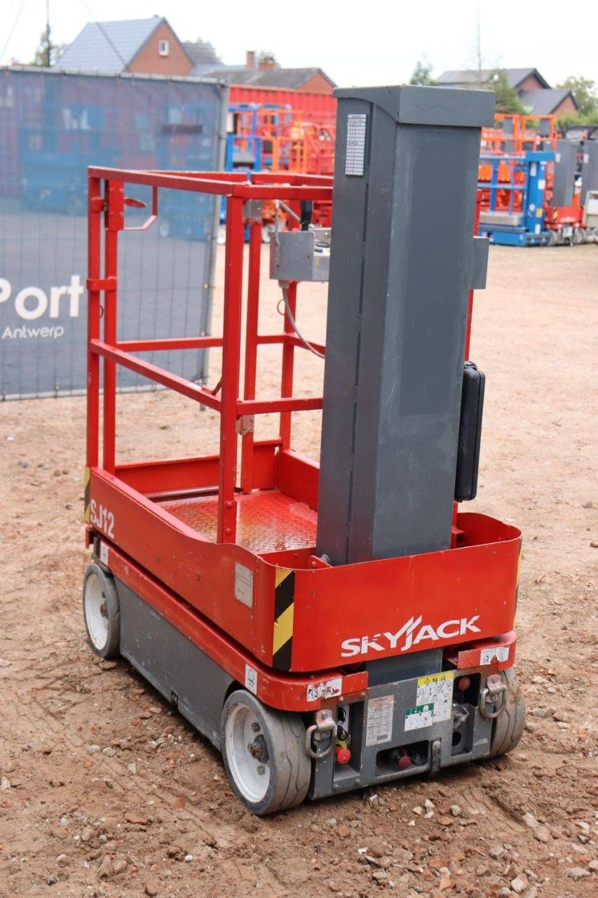 Skyjack SJ12 Elektrischer Mastlift 5,66 m 2015