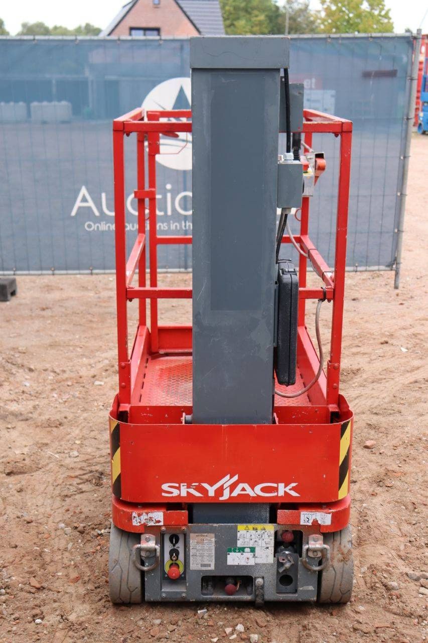 Skyjack SJ12 Elektrischer Mastlift 5,66 m 2015