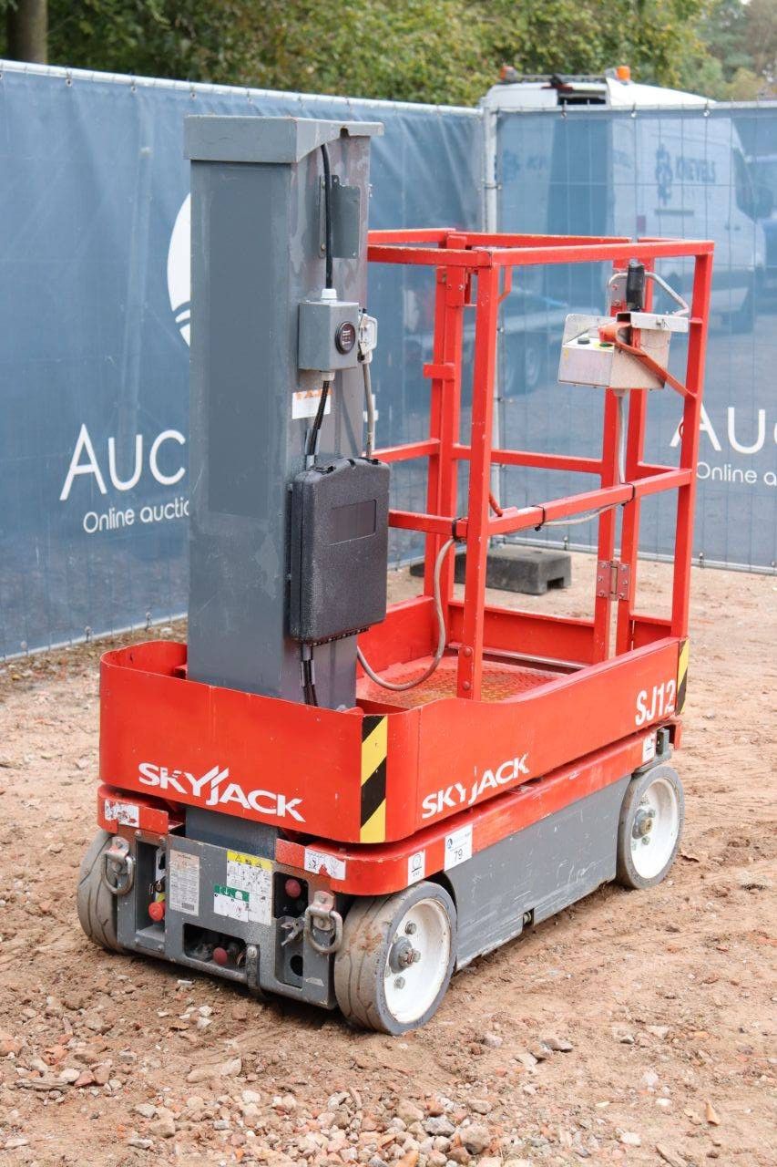 Skyjack SJ12 Elektrischer Mastlift 5,66 m 2015