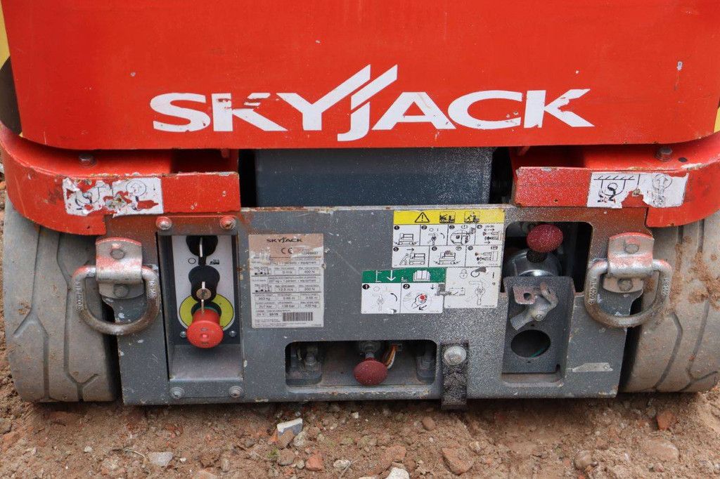Skyjack SJ12 Elektrischer Mastlift 5,66 m 2015