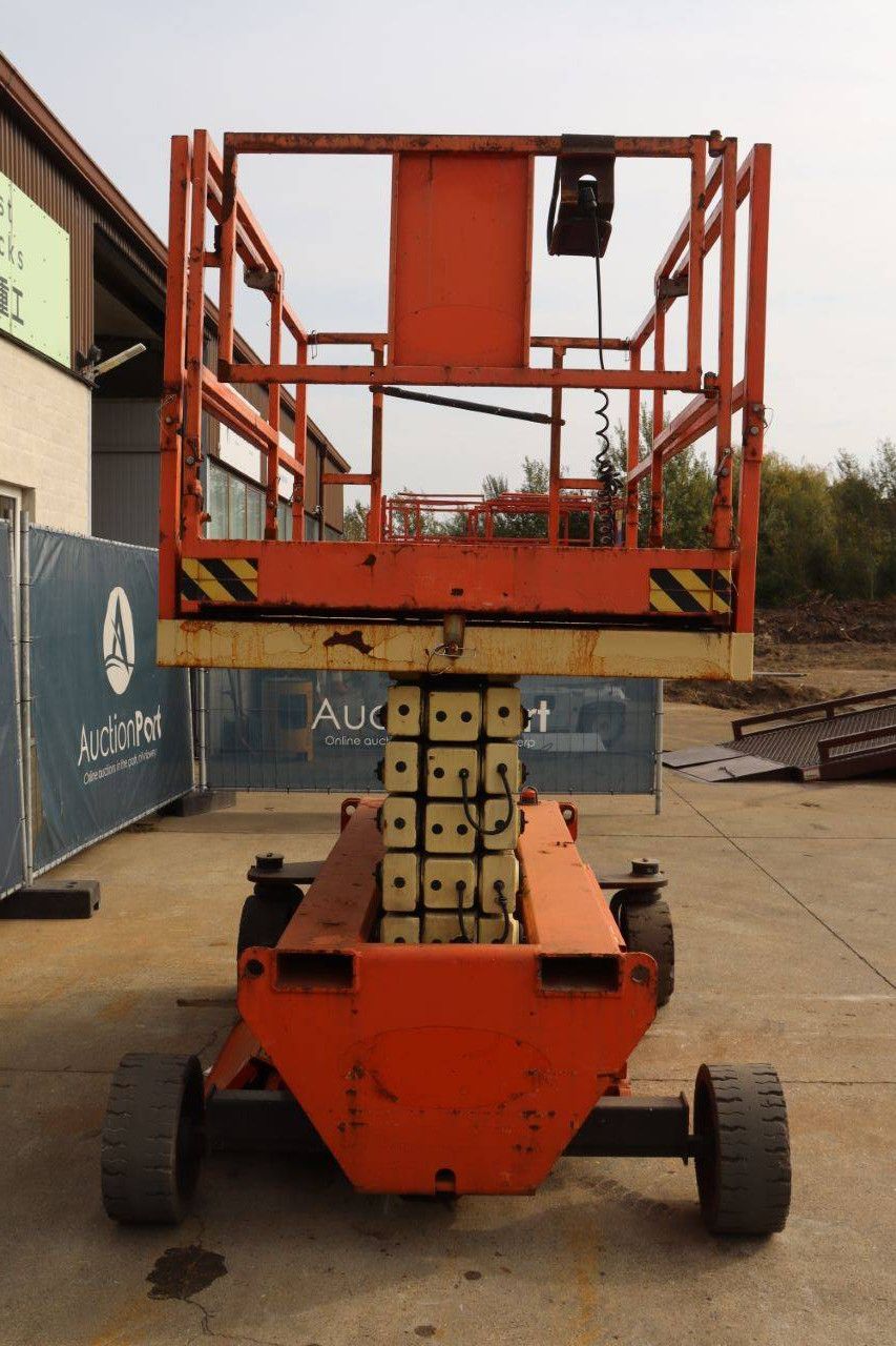 Scissor lift Holland Lift ECOSTAR HL-11816 Electric 13.8m 2013
