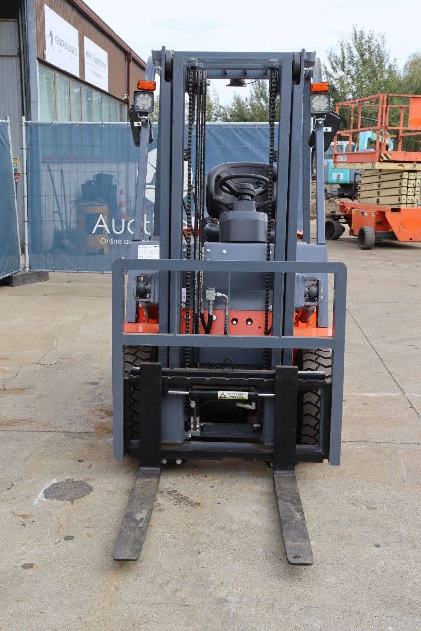 Forklift VMAX CPCD20 Diesel 2000kg 3m 2023 New