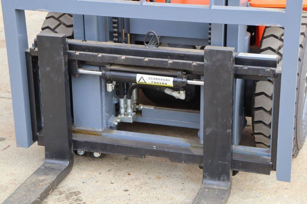 Forklift VMAX CPCD20 Diesel 2000kg 3m 2023 New