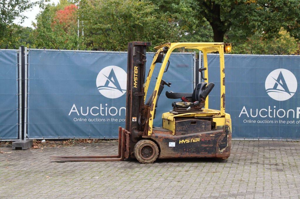Hyster J2.0XNT Elektro-Gabelstapler 1970 kg 4,6 m 2011