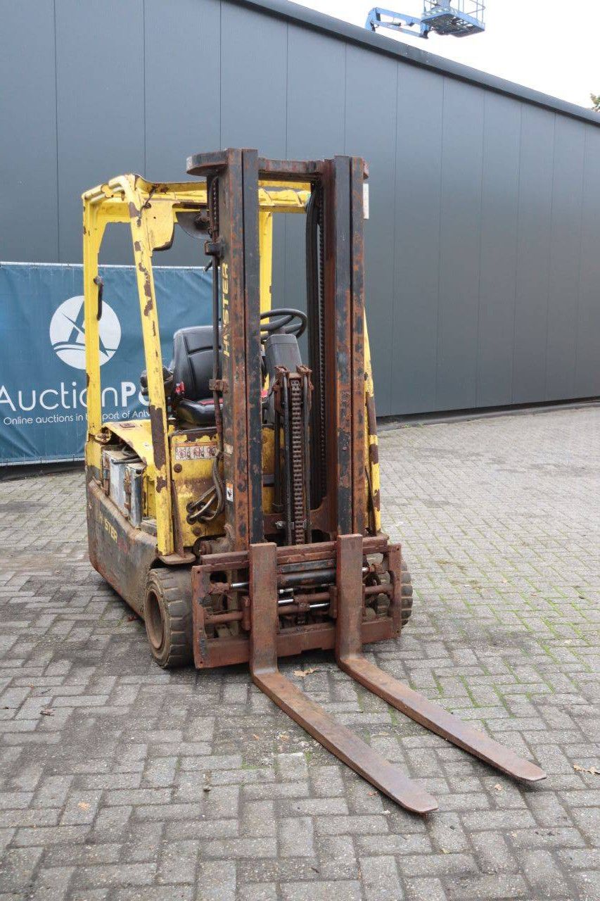 Hyster J2.0XNT Elektro-Gabelstapler 1970 kg 4,6 m 2011