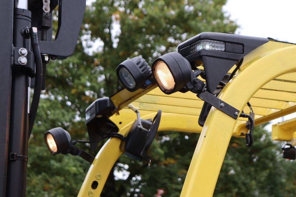 Hyster E5.5XN Electric Forklift 4960kg 5.75m 2015