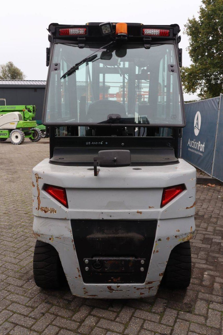 Unicarriers HX50 Elektro-Gabelstapler 5000 kg 3,92 m 2016