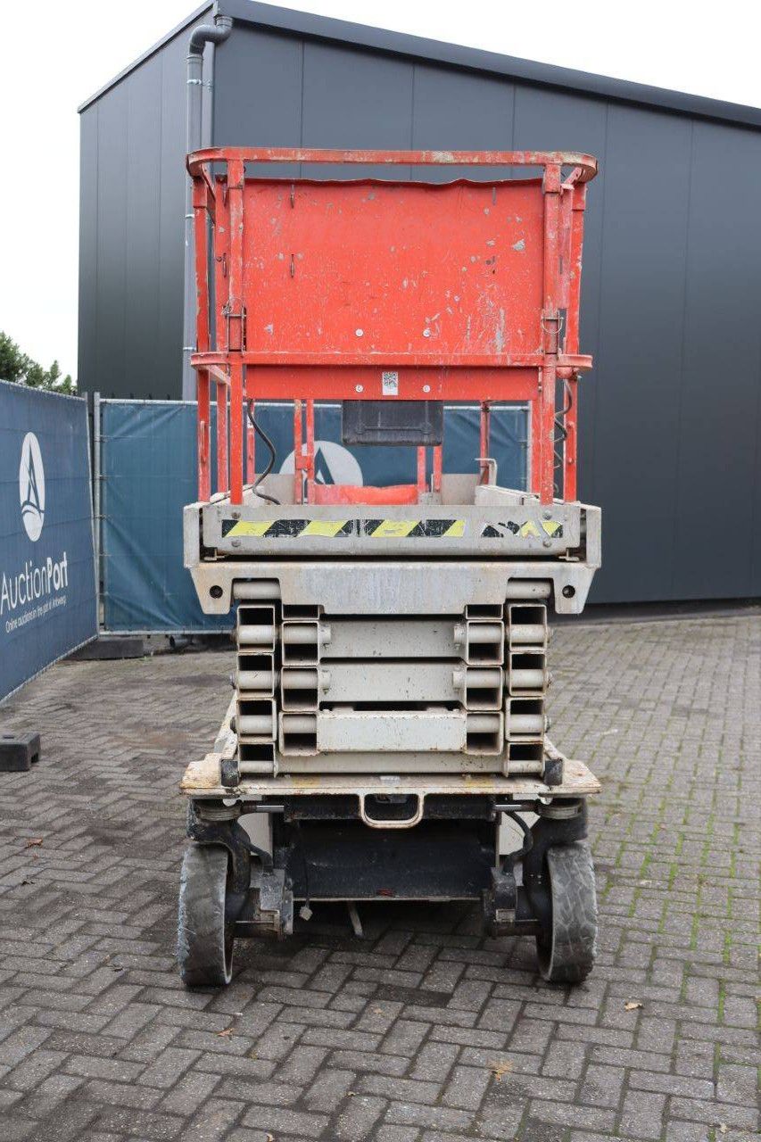 Scissor Lift Oshkosh 2646ES Electric 9.92m 2014