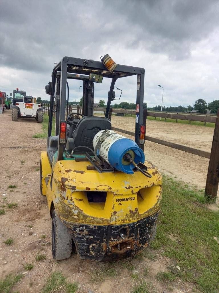 Forklift Komatsu FG30T-16R LPG 3000kg 3.7m 2006