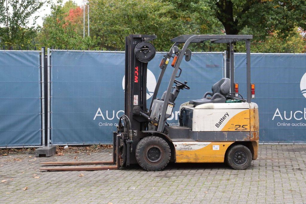Gabelstapler TCM FB25-6 Elektro 2500kg 4,8m 2000