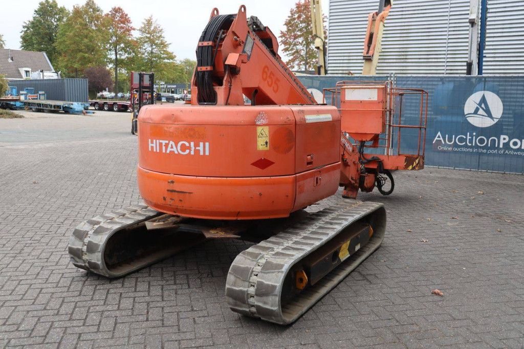 Hitachi HX99B-2 Diesel-Teleskoparbeitsbühne, 11,7 m
