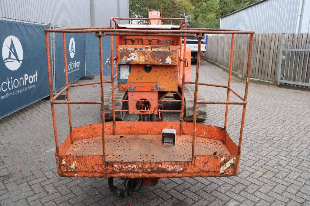 Hitachi HX99B-2 Diesel-Teleskoparbeitsbühne, 11,7 m